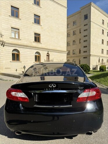 Infiniti M37-2