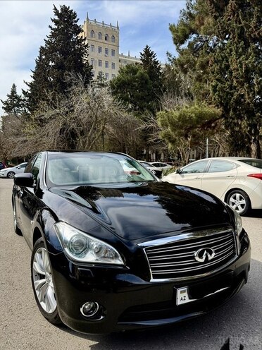 Infiniti M37-14