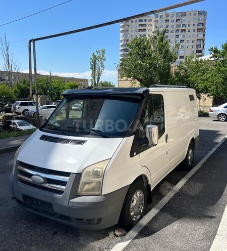 Ford Transit-2