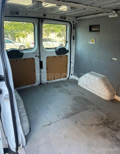 Ford Transit-7