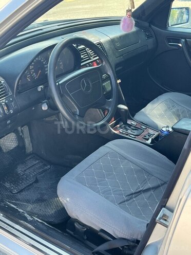 Mercedes C 200-7