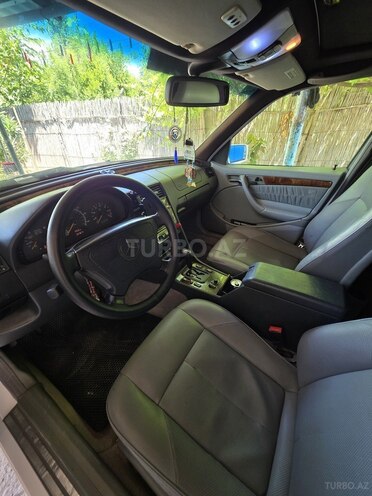 Mercedes C 230-3