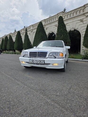 Mercedes C 230-1