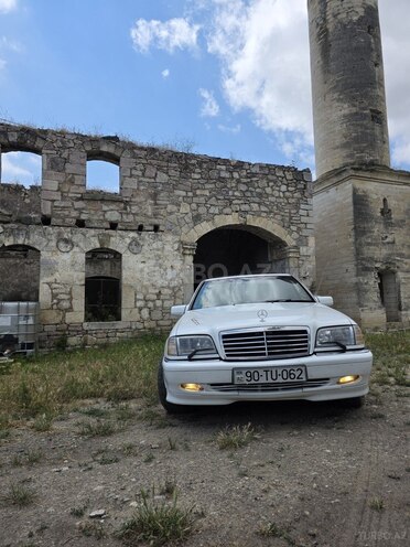 Mercedes C 230-7