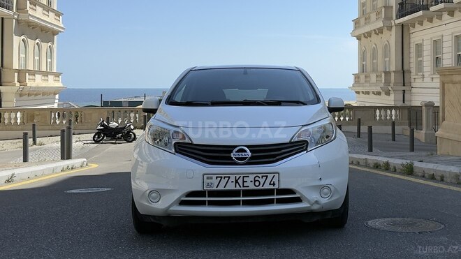Nissan Note-2