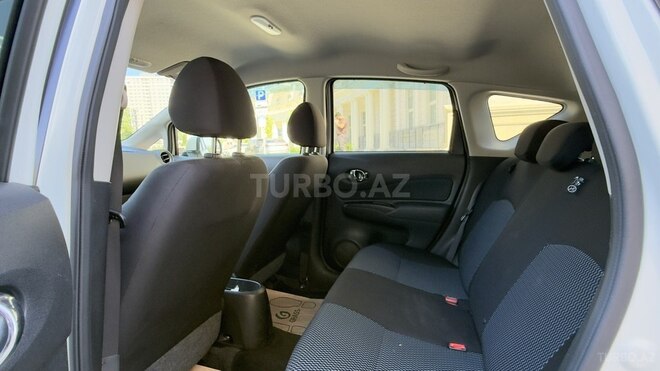 Nissan Note-8