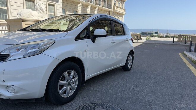 Nissan Note-9
