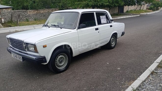 LADA (VAZ) 2107-5
