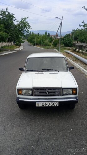 LADA (VAZ) 2107-1