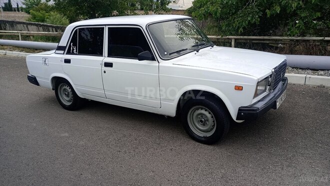 LADA (VAZ) 2107-4