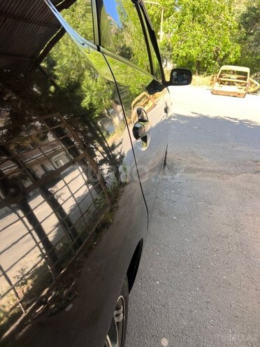 Toyota Prius-7