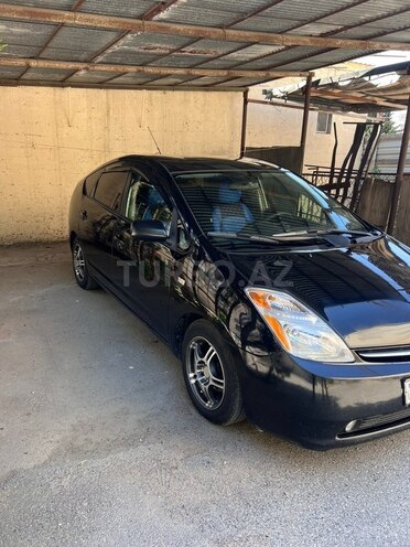 Toyota Prius-4