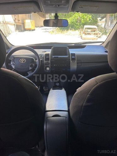 Toyota Prius-15