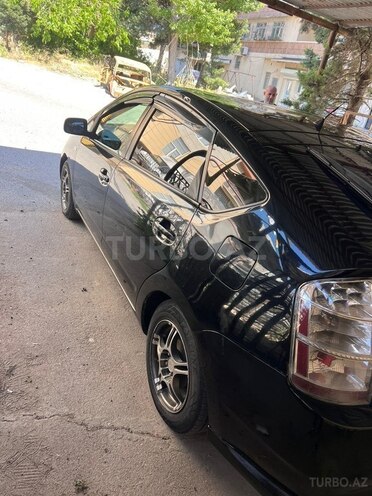 Toyota Prius-8