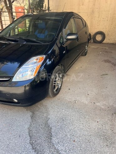 Toyota Prius-3