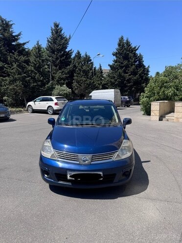 Nissan Tiida-1