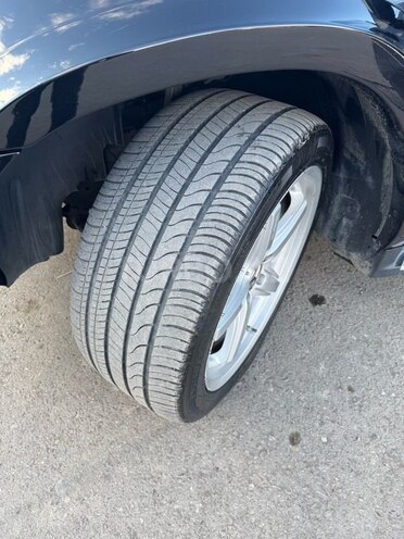Mercedes GL 500 4MATIC-10