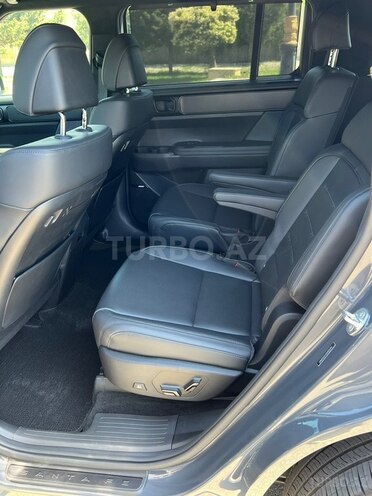 Hyundai Santa Fe-18