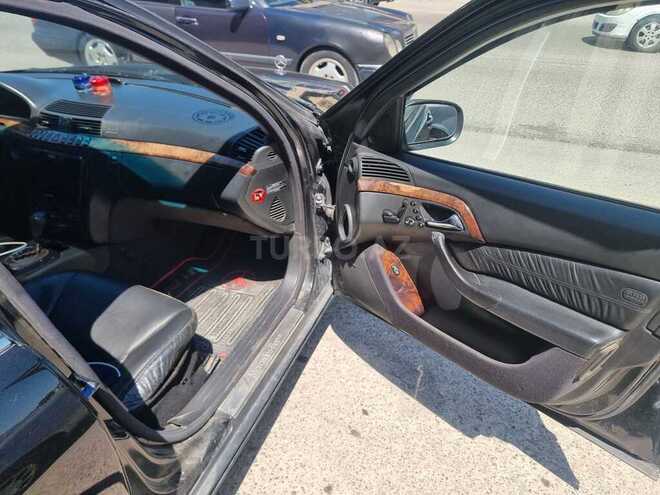 Mercedes S 320-13