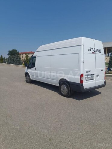 Ford Transit-5