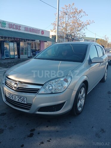 Opel Astra-10