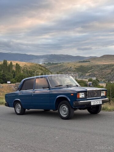 LADA (VAZ) 2107-1