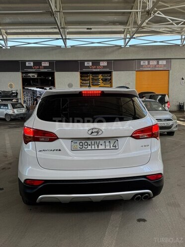 Hyundai Santa Fe-10