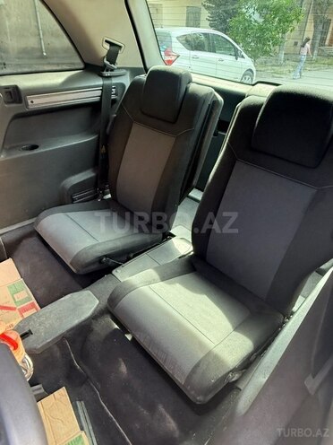 Opel Zafira-7