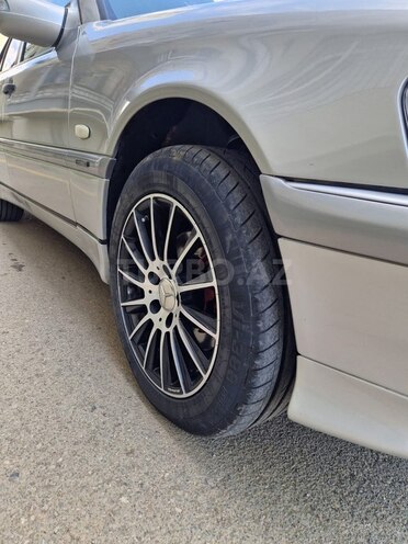 Mercedes C 200-9