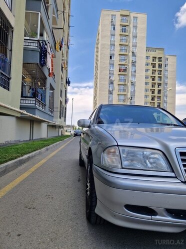 Mercedes C 200-3