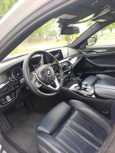 BMW 530-9