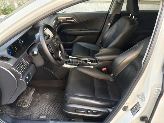 Honda Accord-10