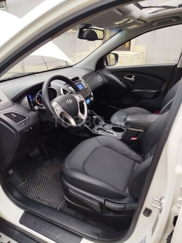 Hyundai ix35-10
