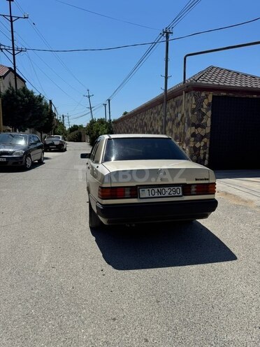 Mercedes 190-6