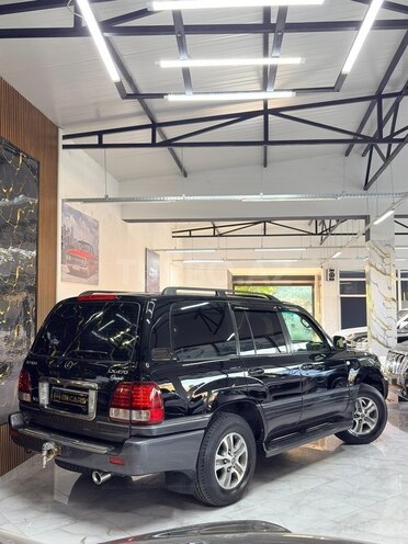 Lexus LX 470-32