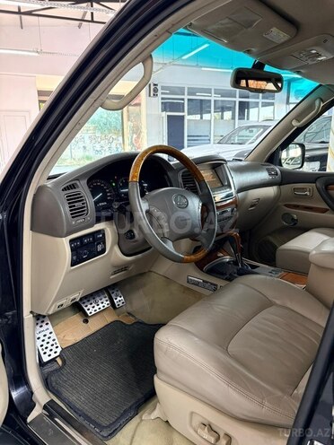 Lexus LX 470-33