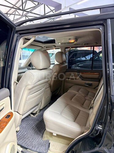 Lexus LX 470-30