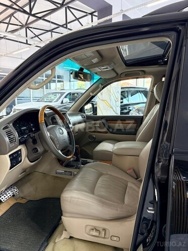 Lexus LX 470-28