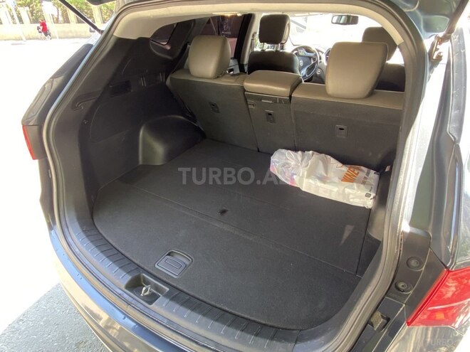 Hyundai Santa Fe-6