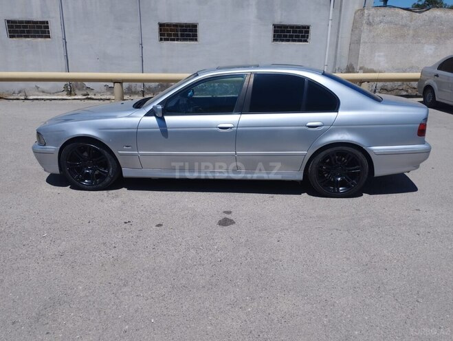 BMW 528-4