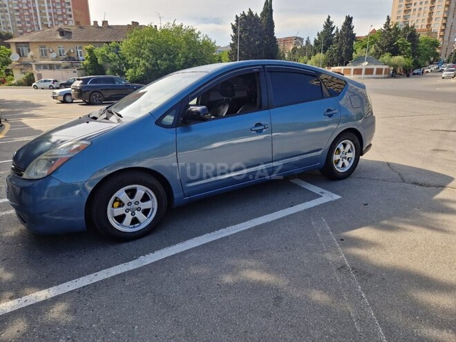 Toyota Prius-3