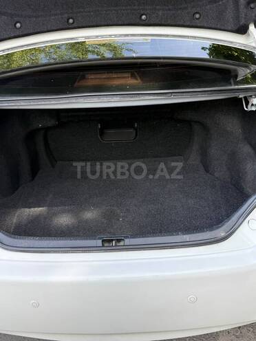 Toyota Camry-12