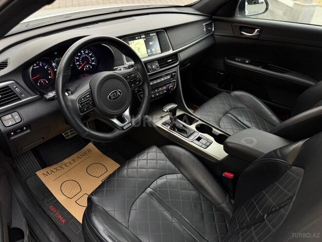 Kia Optima-11