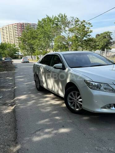 Toyota Camry-3