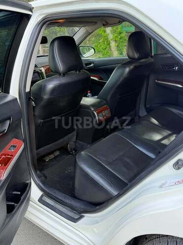 Toyota Camry-8