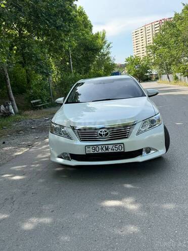 Toyota Camry-1