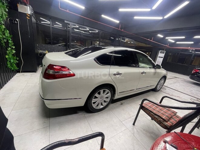 Nissan Teana-10