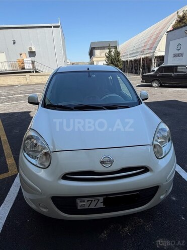 Nissan March-1