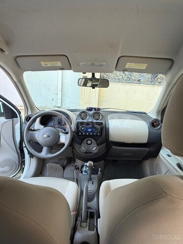 Nissan March-3