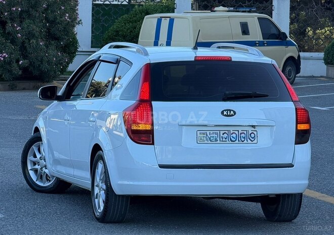 Kia Ceed SW-4